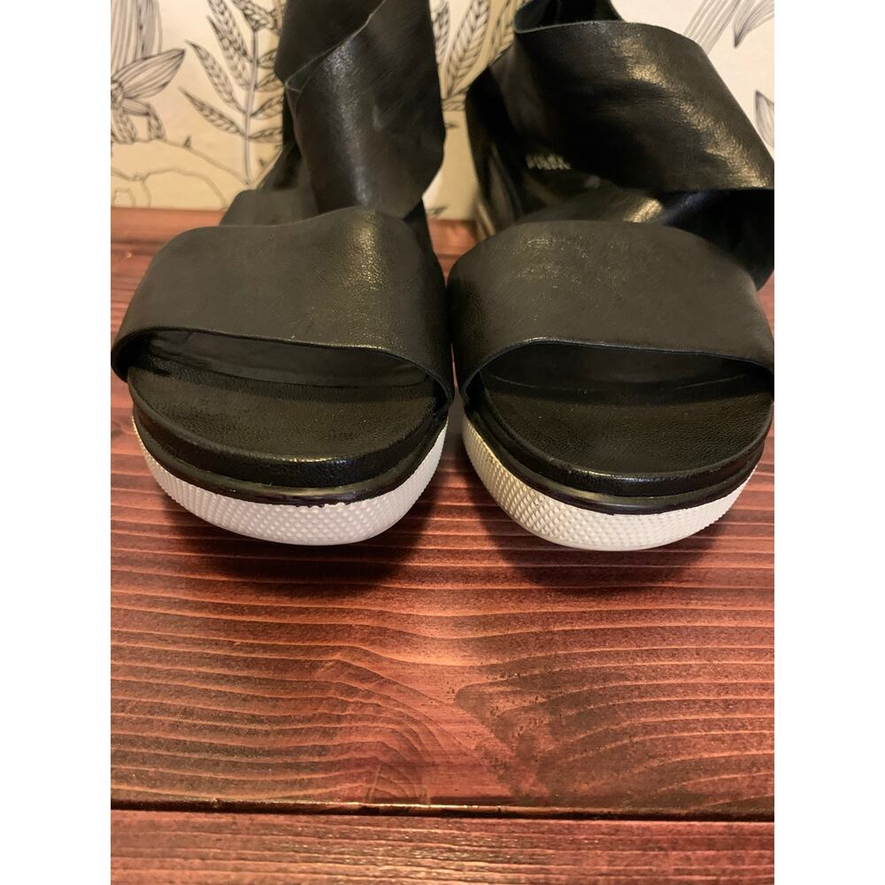 Womens Eileen Fisher Sport Platform Sandal Black Leather Size 7.5 EUC! - Picture 4 of 6
